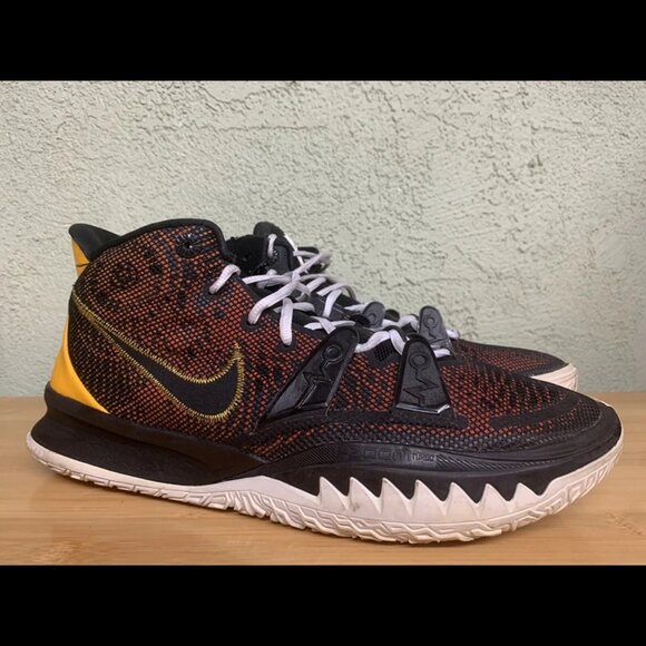 RARE‎ Nike Kyrie 7 Roswell Rayguns Black Gold Mens Shoes CQ9326-003 Size 14